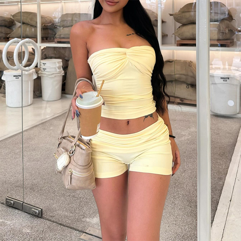 Set Tank Top dan Celana Pendek - Wallpaper ulasan dan harga